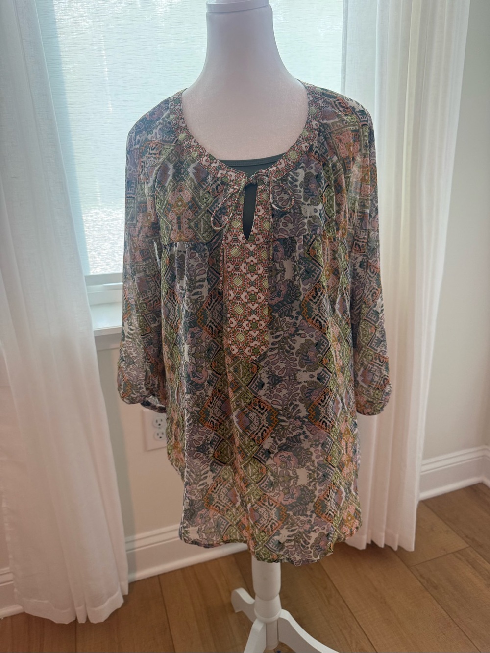 Olive Hill Boho Blouse XL Lace Back Sheer Tunic Top Multicolor Print w/tank